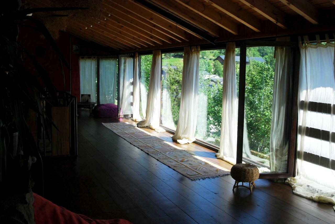 Mil Madrenas Rojas Apartment Salientes Exterior photo